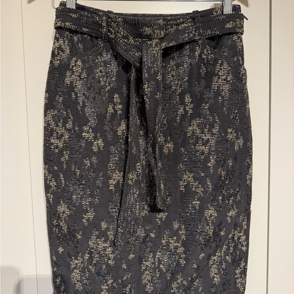 BR Black and Gray Patterned Skirt